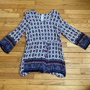 Mid sleeve romper from Wild Fable! Size medium.